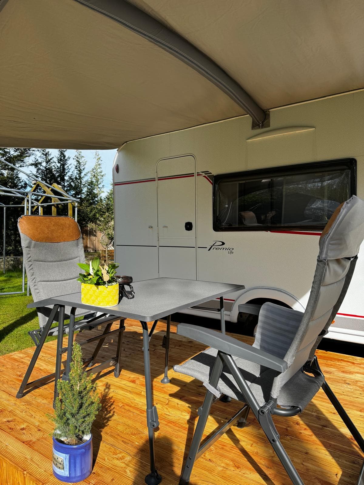 Terrasse mit Markise